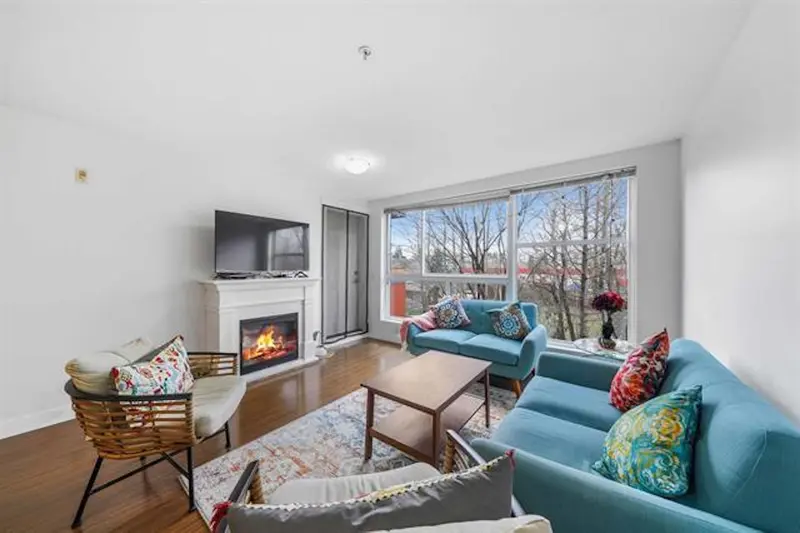 204 12075 228 STREET - photo 1 of 25