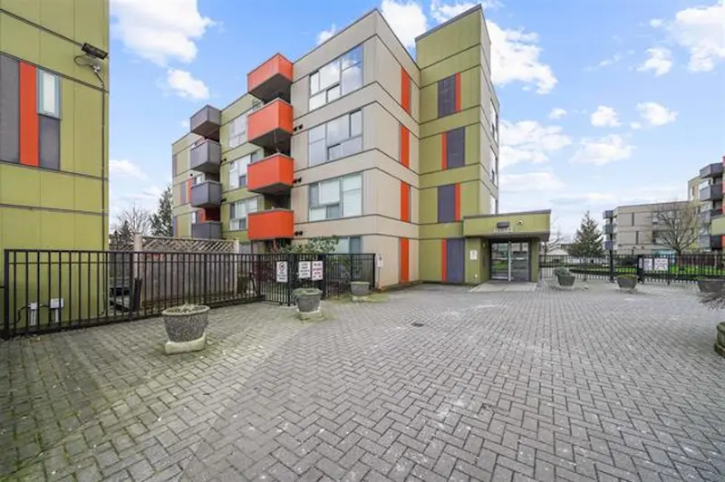 204 12075 228 STREET - photo 2 of 25