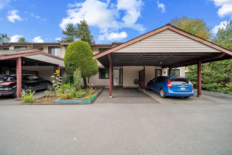 113 13880 74 AVENUE - photo 1 of 27