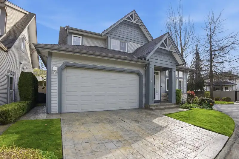 7 6177 169 STREET - photo 3 of 36