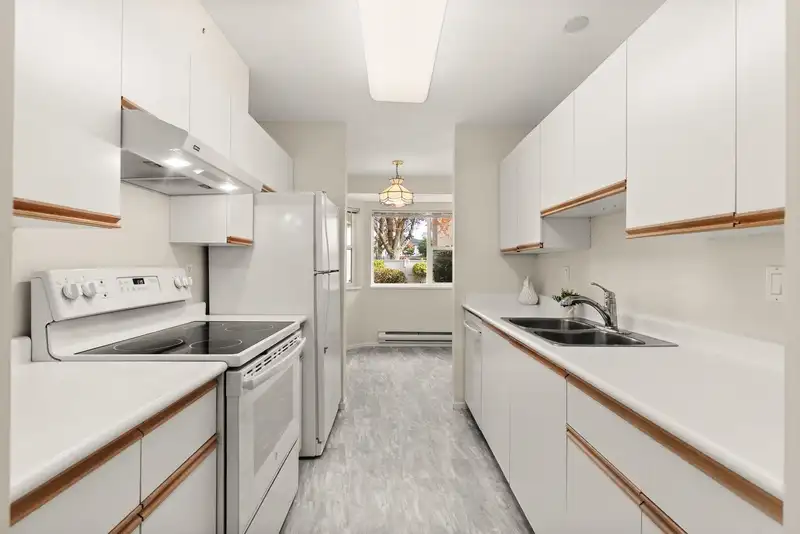 19 7127 124TH STREET - photo 4 of 40