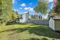 8182 140B STREET - thumbnail 32