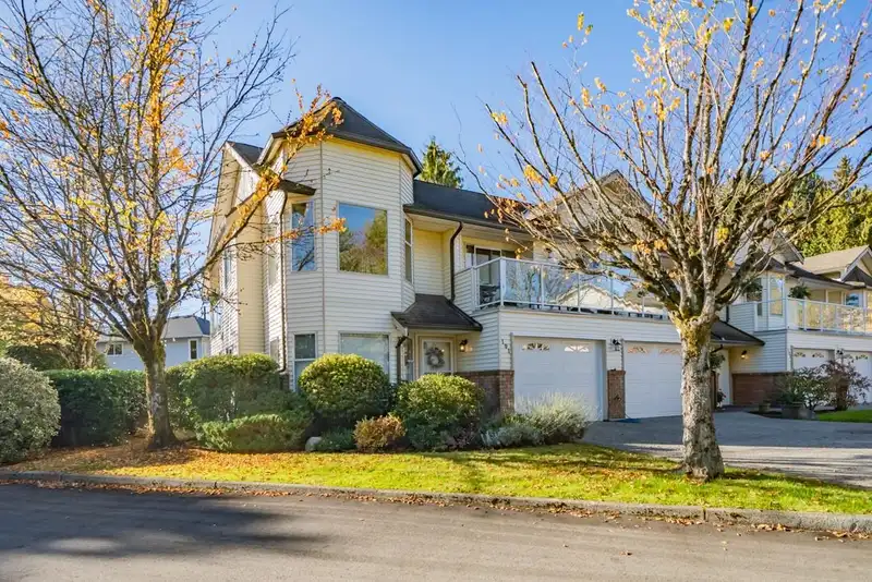 101 6841 138 STREET - photo 3 of 33
