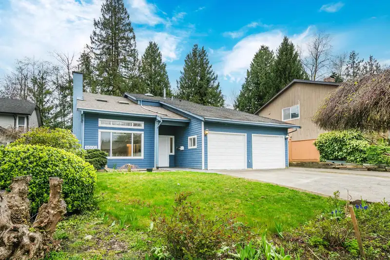 15006 99A AVENUE - photo 3 of 32