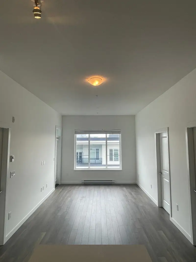 609 15815 85 AVENUE - photo 4 of 23