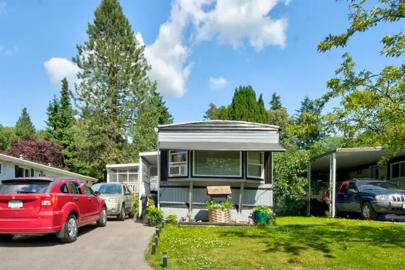 160 7790 KING GEORGE BOULEVARD - photo 2 of 9