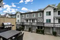 35 9718 161A STREET - thumbnail 3