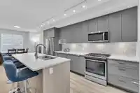 35 9718 161A STREET - thumbnail 5