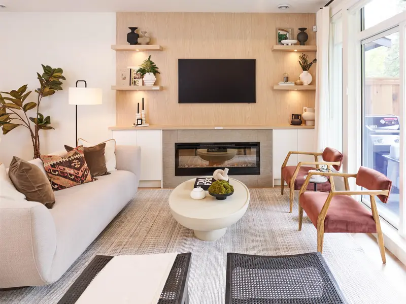 1 23697 FERN CRESCENT - photo 2 of 12