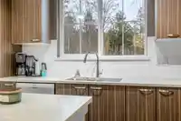 101 14833 61 AVENUE - thumbnail 5