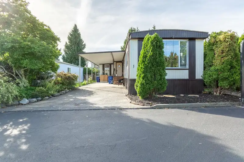 1 8254 134 STREET - photo 2 of 37