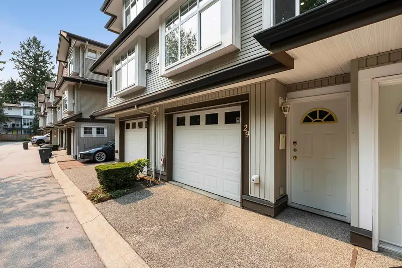 29 8155 164 STREET - photo 4 of 34