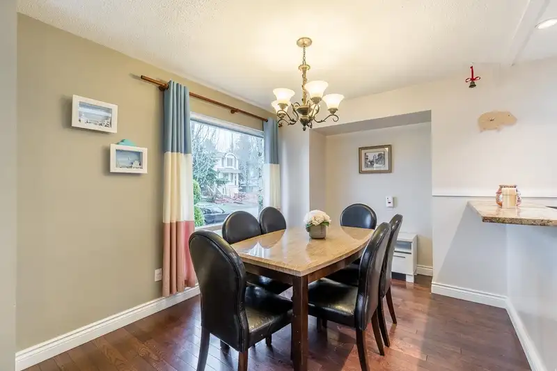 14928 93A AVENUE - photo 4 of 18
