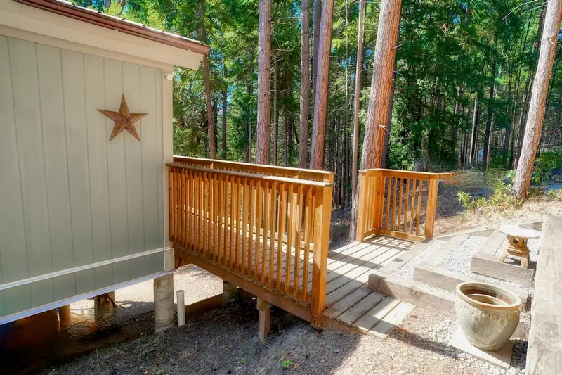 362 BARQUE ROAD - photo 3 of 25