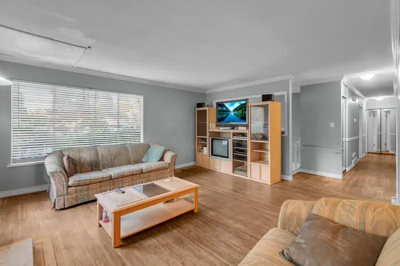 15102 PHEASANT DRIVE - photo 2 of 22