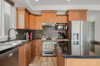 19439 66 AVENUE - thumbnail 10