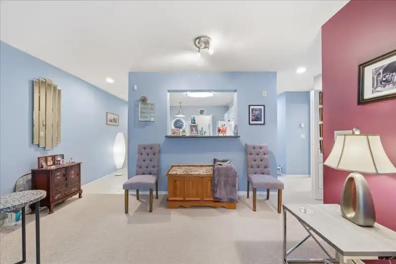 109 6385 121 STREET - photo 1 of 19