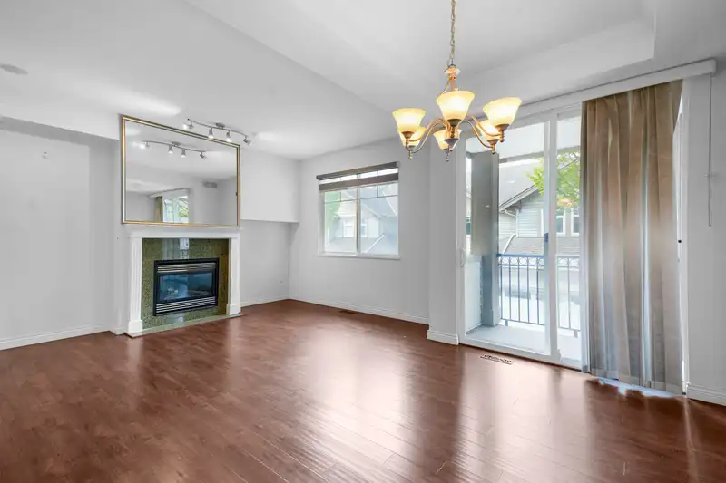 36 14453 72 AVENUE - photo 3 of 27