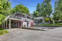 11564 141A STREET - thumbnail 2