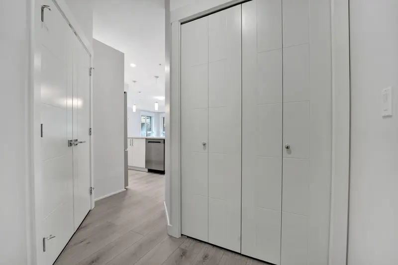 105 33886 PINE STREET - photo 3 of 25