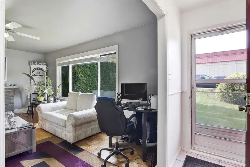 10846 ORIOLE DRIVE - photo 4 of 25