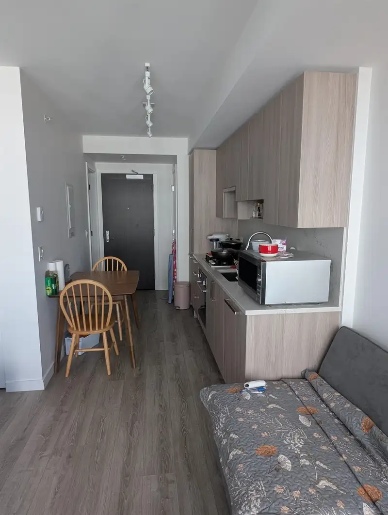 #915 13350 CENTRAL AVENUE - photo 3 of 17