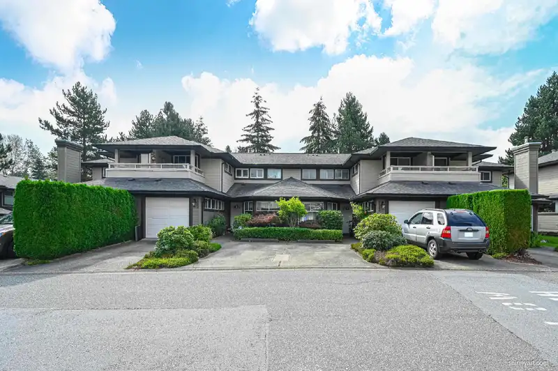 172 16080 82 AVENUE - photo 1 of 35