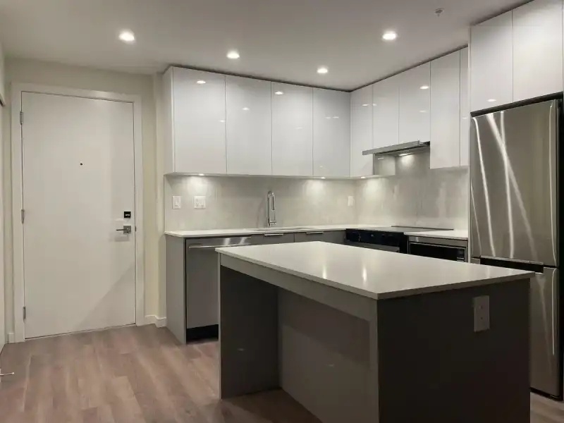 306 14257 103A AVENUE - photo 1 of 15
