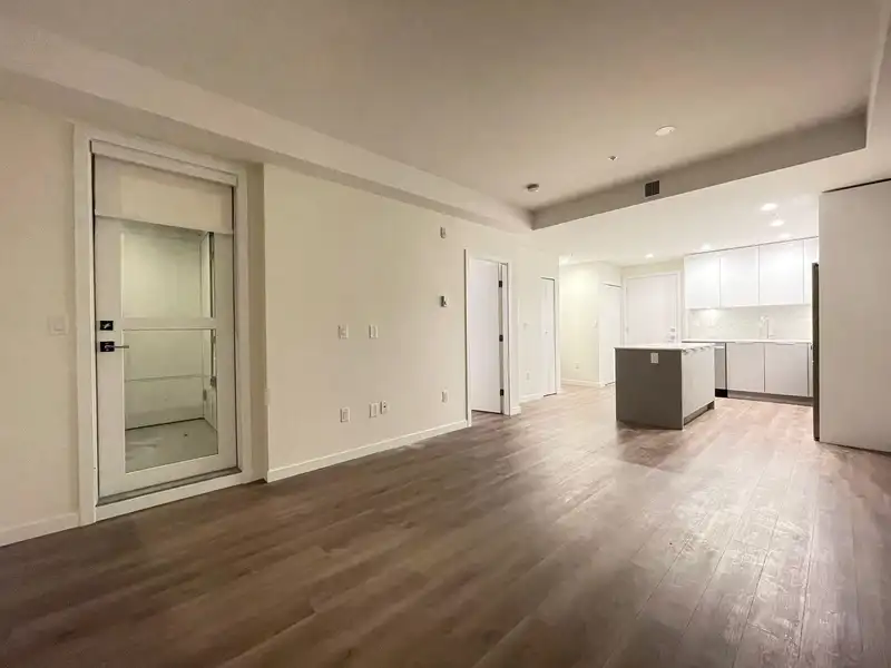 306 14257 103A AVENUE - photo 4 of 15
