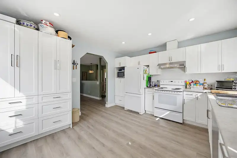 8836 142A STREET - photo 4 of 30