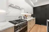 13 16358 90 AVENUE - thumbnail 5