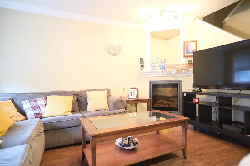 25 22977 116 AVENUE - photo 3 of 24