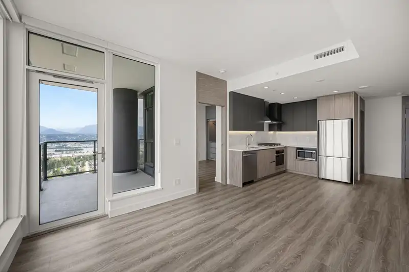 3808 10750 135A STREET - photo 2 of 18