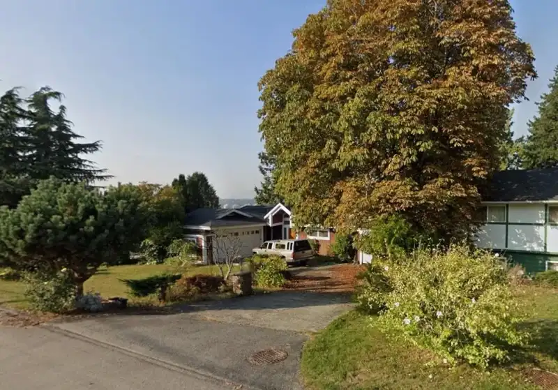 11585 BAILEY CRESCENT - photo 1 of 2