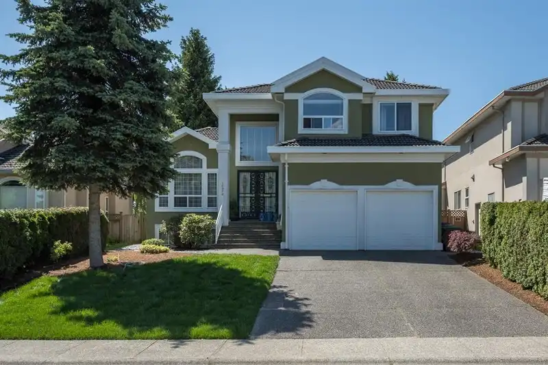16976 103A AVENUE - photo 1 of 1