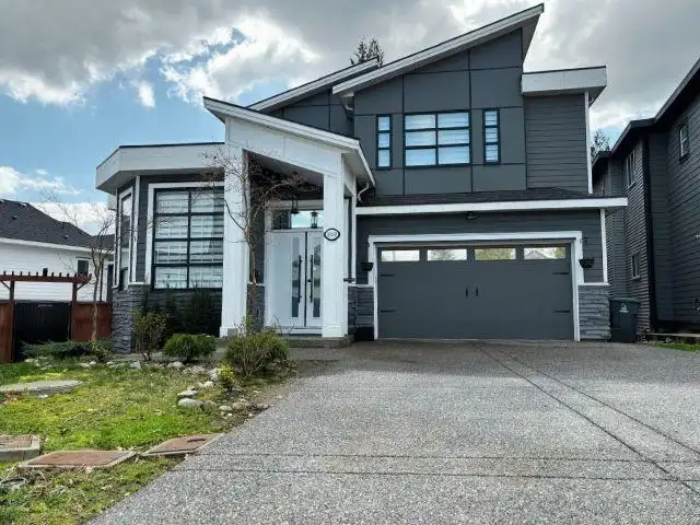 16488 103 AVENUE - photo 1 of 36
