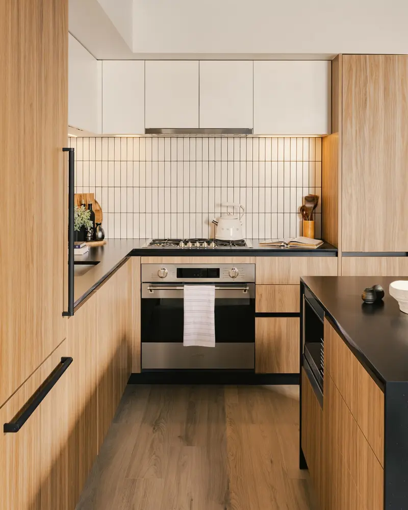 213 5060 JAMES STREET - photo 3 of 25