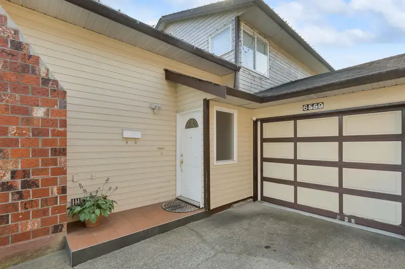 6559 131 STREET - photo 3 of 27
