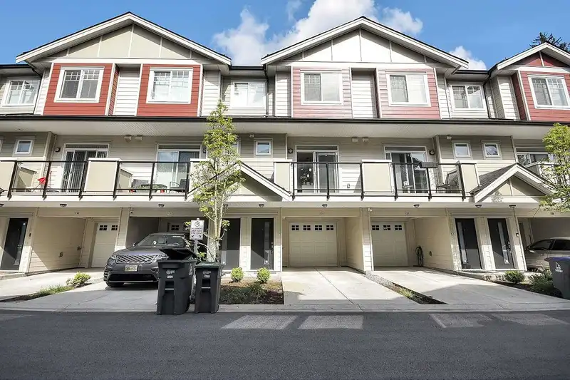 128 13898 64 AVENUE - photo 1 of 40