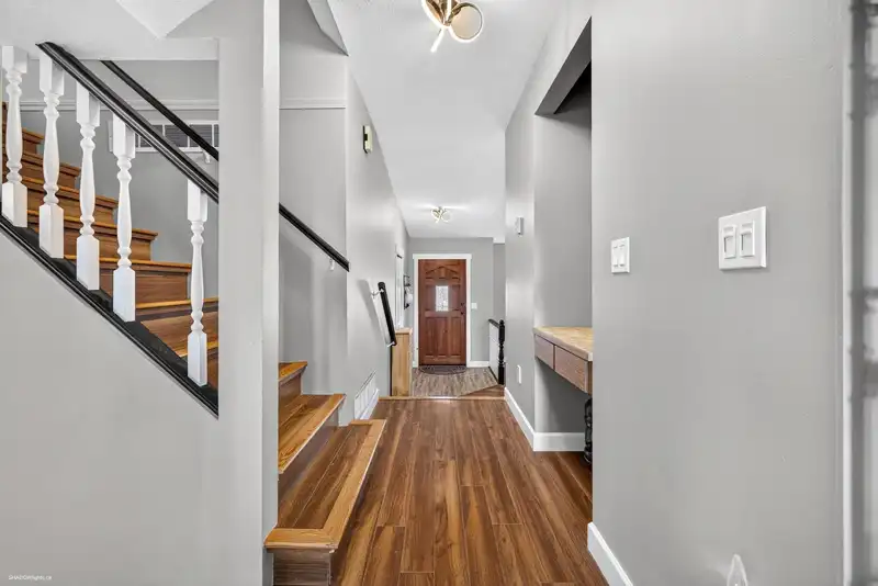 14950 86A AVENUE - photo 2 of 25
