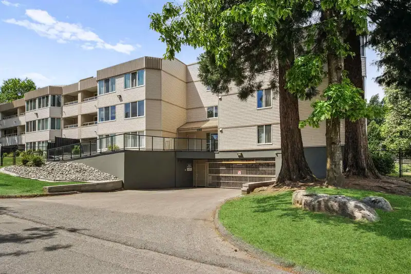 310 9635 121 STREET - photo 1 of 17