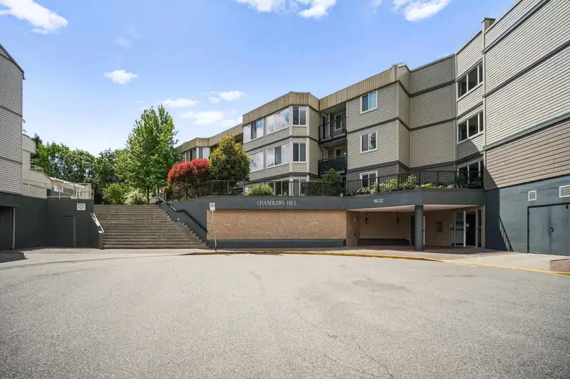 310 9635 121 STREET - photo 2 of 17