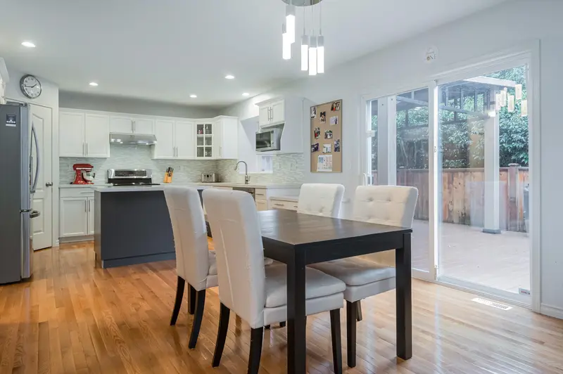 20265 94B AVENUE - photo 4 of 25