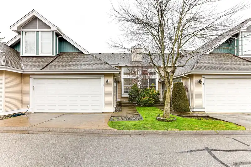 6 16995 64 AVENUE - photo 1 of 40