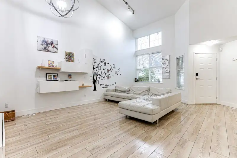 6 16995 64 AVENUE - photo 3 of 40