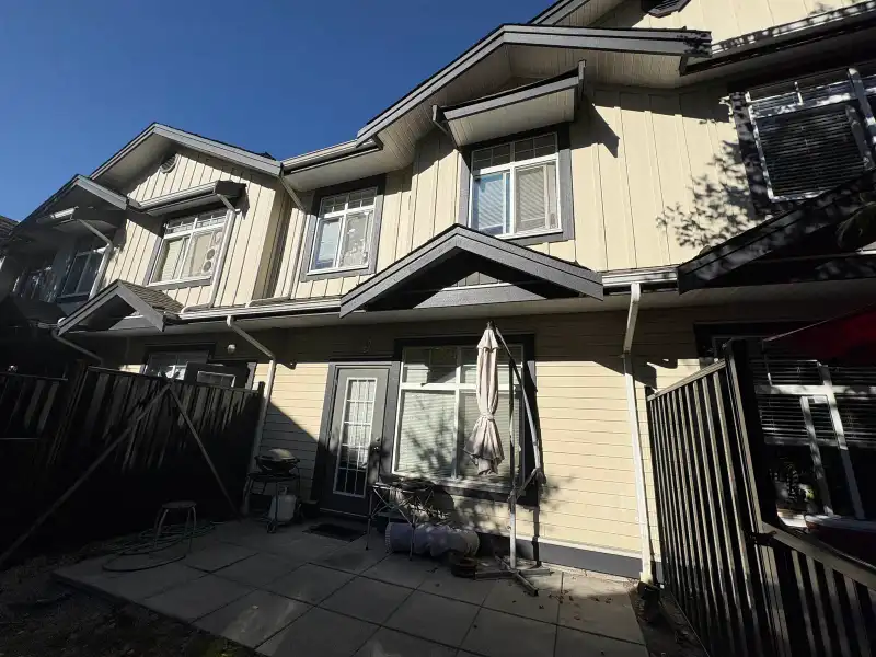 22 16588 FRASER HIGHWAY - photo 1 of 5