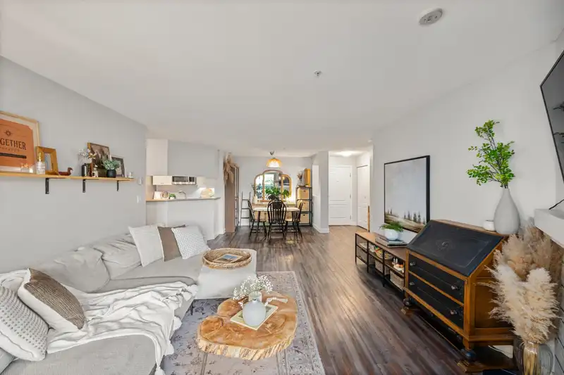 120 19528 FRASER HIGHWAY - photo 3 of 33