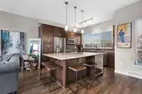 410 6470 194 STREET - thumbnail 4