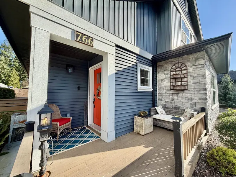 766 COOPER LANE - photo 4 of 25