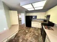 109 16031 82ND AVENUE - thumbnail 6